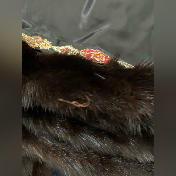 Luxurious Full length Black Mink Fur Coat - Picture 12 of 12